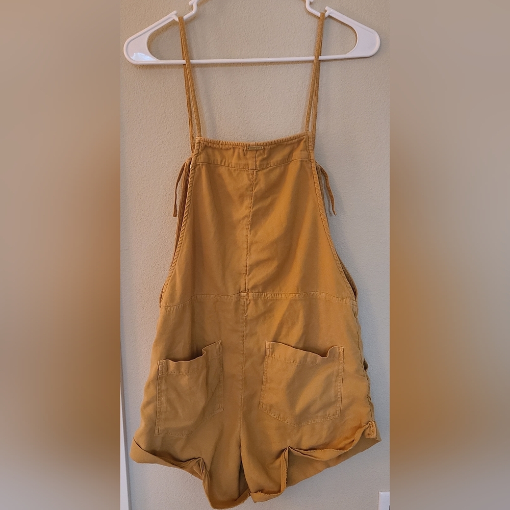 Billabong Romper - Picture 2 of 5